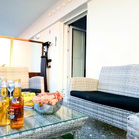 Pure Bliss Luxury Beachfront With Panoramic Sea Views, Electric Bbq And Apartamento